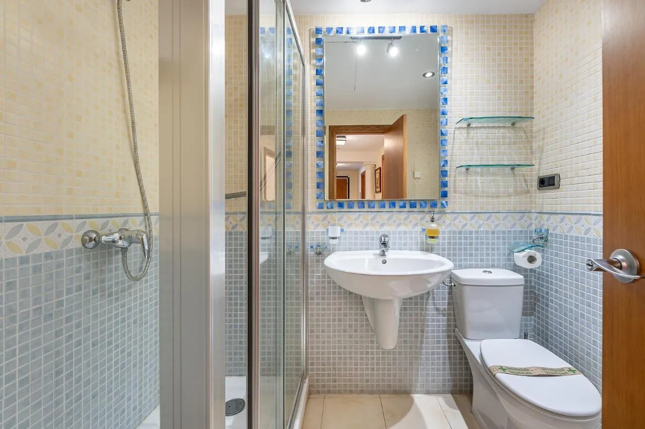 797 Holiday Rentals - Bellagio- Elegante Piso Para 6 A 1 Min De La Playa, Con Piscina Interior Y Exterior, Spa Con Jacuzzi 贝纳尔马德纳