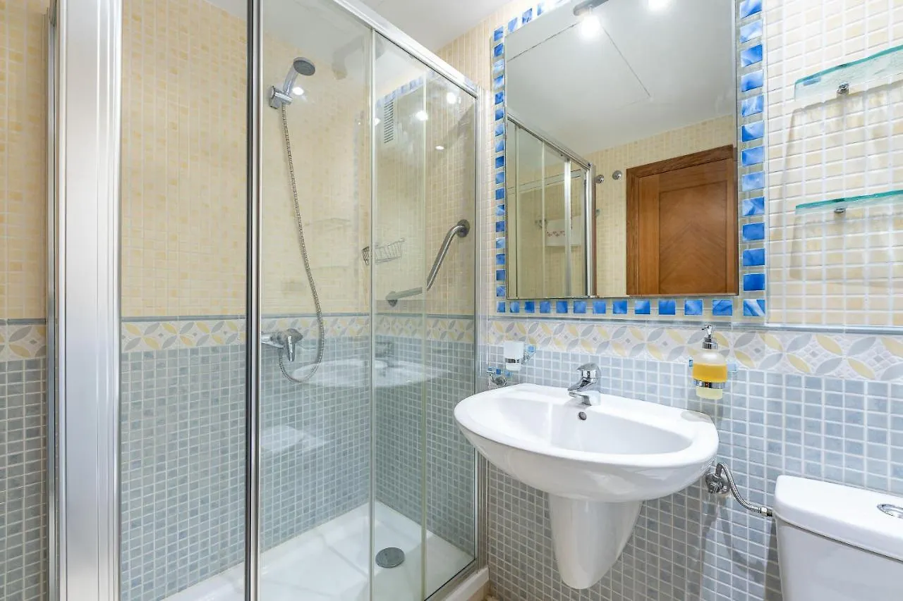 797 Holiday Rentals - Bellagio- Elegante Piso Para 6 A 1 Min De La Playa, Con Piscina Interior Y Exterior, Spa Con Jacuzzi 贝纳尔马德纳 0*,