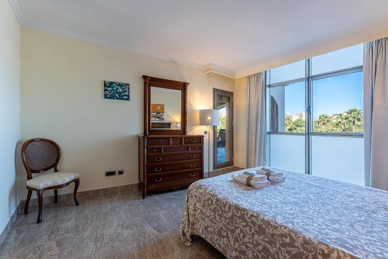 797 Holiday Rentals - Bellagio- Elegante Piso Para 6 A 1 Min De La Playa, Con Piscina Interior Y Exterior, Spa Con Jacuzzi 贝纳尔马德纳 0*,