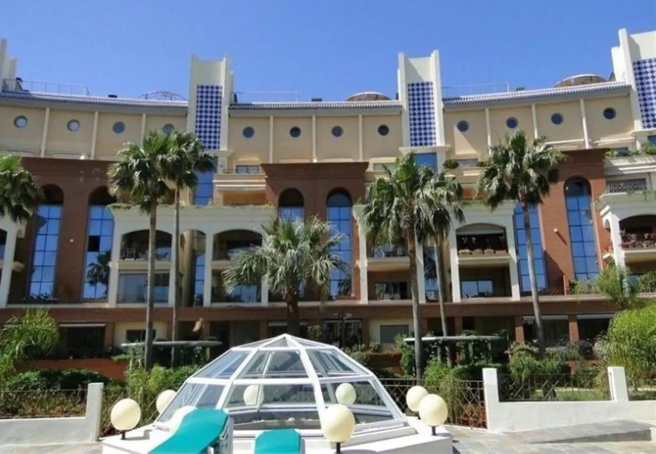 797 Holiday Rentals - Bellagio- Elegante Piso Para 6 A 1 Min De La Playa, Con Piscina Interior Y Exterior, Spa Con Jacuzzi location