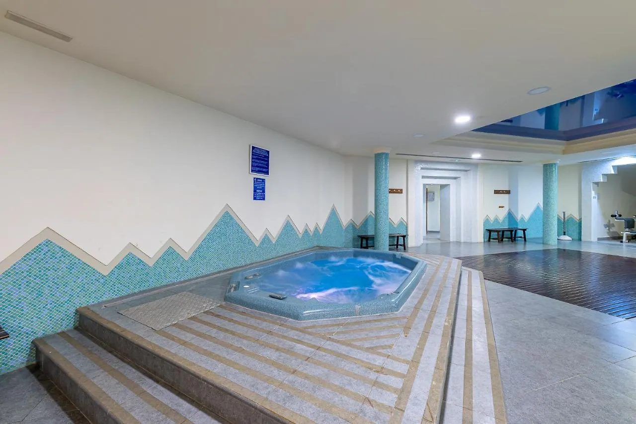 797 Holiday Rentals - Bellagio- Elegante Piso Para 6 A 1 Min De La Playa, Con Piscina Interior Y Exterior, Spa Con Jacuzzi Benalmádena